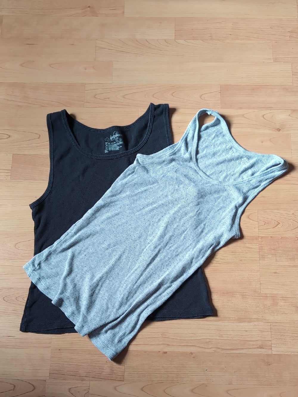 Lot Of 2 Hanes Sleepwear Tank Tops - Size Medium